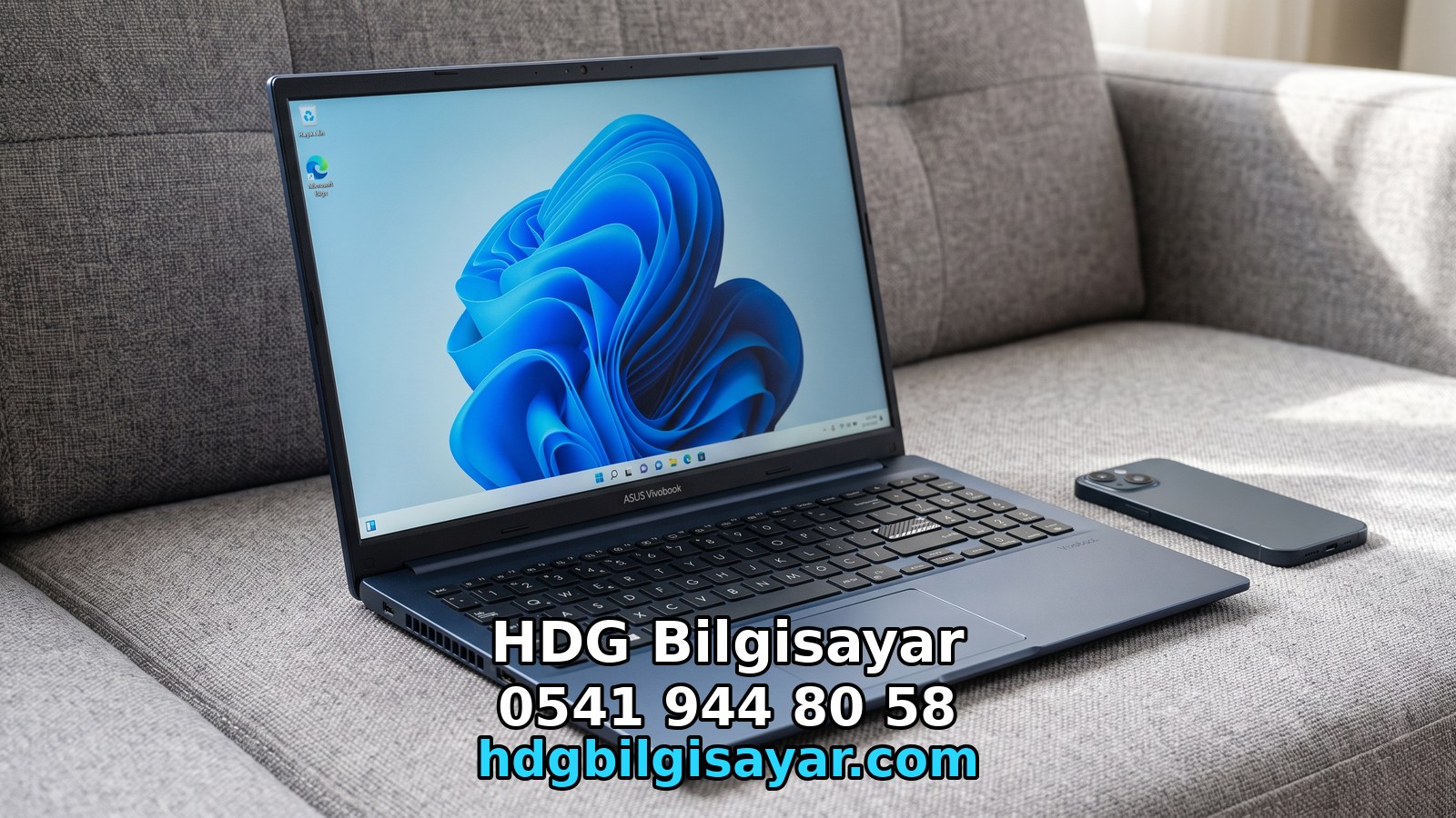 Koltukta ASUS dizüstü