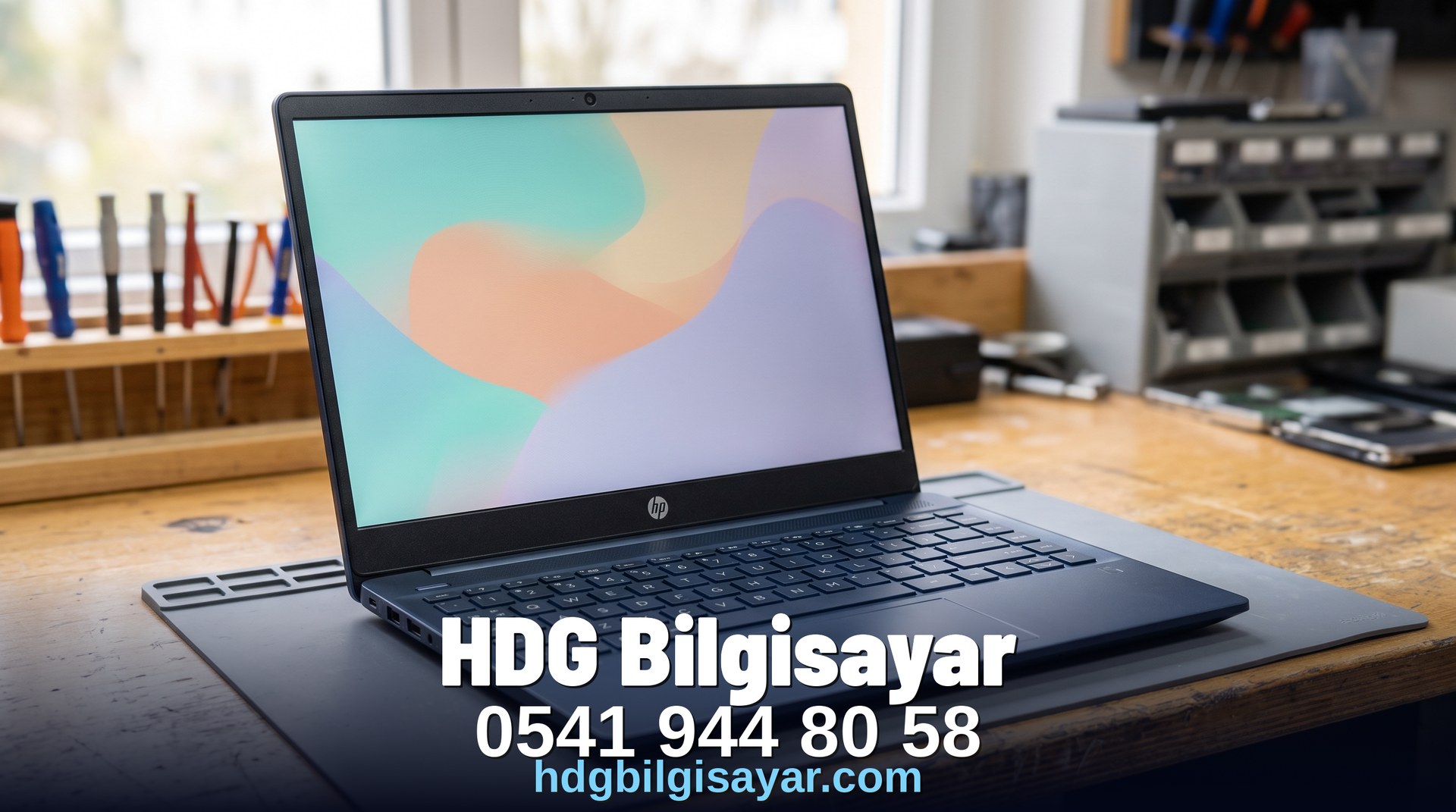 İzmir HDG Bilgisayar — öğrenci laptopu ön görünüm