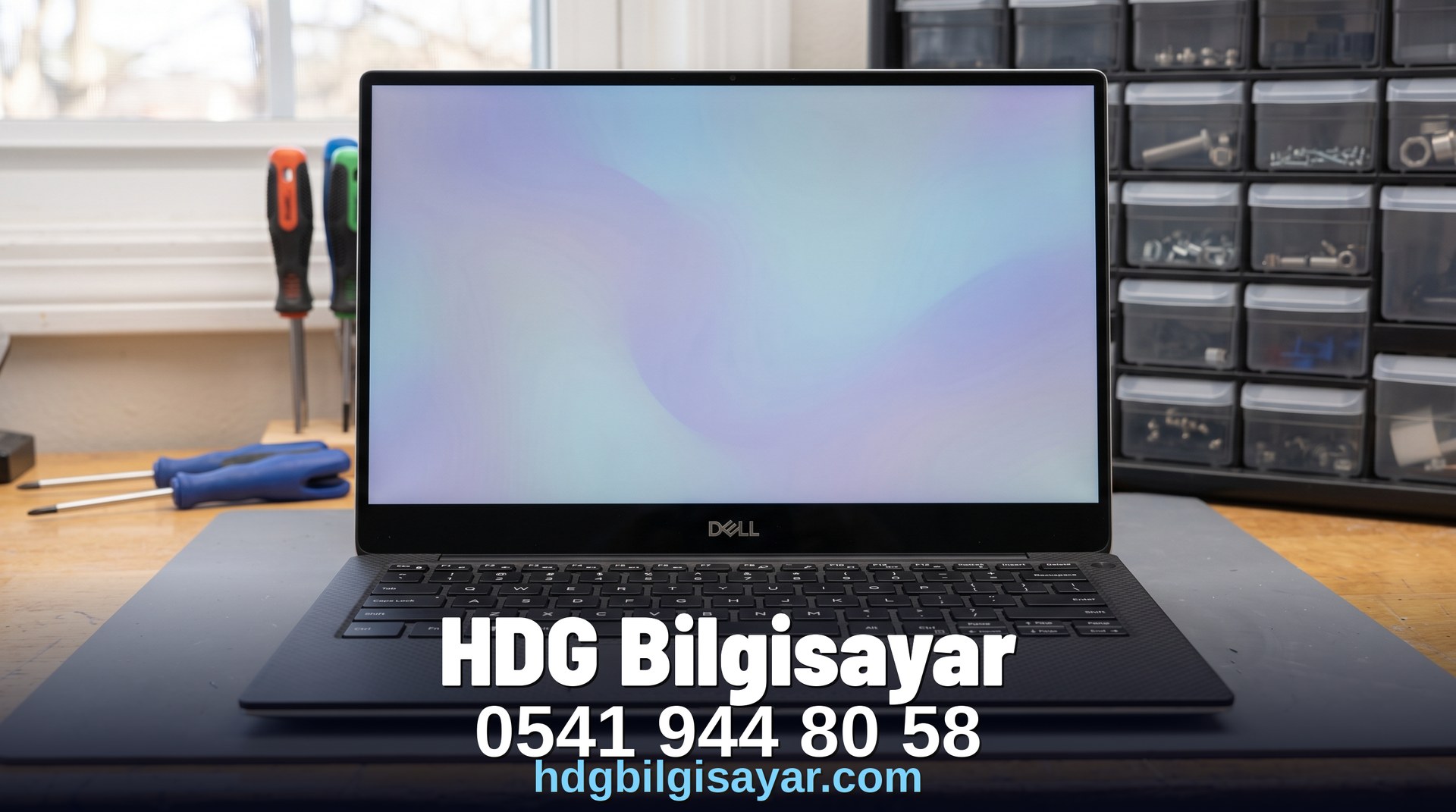 İzmir HDG Bilgisayar — ultrabook açık ekran